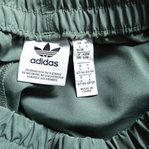 Adidas Originals Track Pants Sage Green Size Large Cargo Streetwear - Picture 6 of 9
